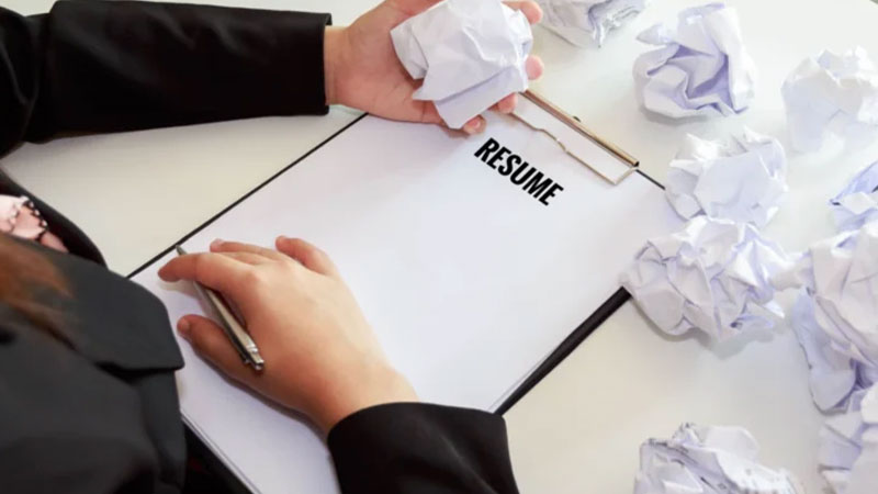 اشتباهات رزومه نویسی